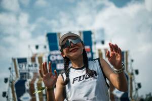 BIB: 
                            <button type="button" onclick="openModal(25664699)" class="btn btn-primary btn-sm float-right btn-popup" data-toggle="modal" data-target=".modal-high-quality">
                        <i class="fas fa-shopping-cart"></i> Add to Cart
                    </button>
                                            <button type="button" onclick="isThisMe(25664699, true)" class="btn btn-success btn-sm float-right btn-popup btn-isme hidden" data-toggle="tooltip" data-placement="bottom" title="นี่คือรูปของคุณใช่ไหม คลิกที่นี่เพื่อเอาเข้าอัลบั้ม">
                        <i class="fas fa-plus"></i> Add to album
                    </button>
                    <button type="button" onclick="isThisMe(25664699, false)" class="btn btn-warning btn-sm float-right btn-popup btn-isnotme hidden">
                        <i class="fas fa-ban"></i> Remove from album
                    </button>