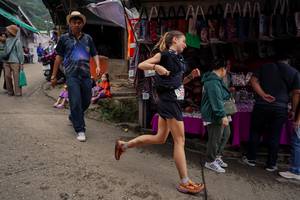 BIB: 
                            <button type="button" onclick="openModal(25303815)" class="btn btn-primary btn-sm float-right btn-popup" data-toggle="modal" data-target=".modal-high-quality">
                        <i class="fas fa-shopping-cart"></i> Add to Cart
                    </button>
                                            <button type="button" onclick="isThisMe(25303815, true)" class="btn btn-success btn-sm float-right btn-popup btn-isme hidden" data-toggle="tooltip" data-placement="bottom" title="นี่คือรูปของคุณใช่ไหม คลิกที่นี่เพื่อเอาเข้าอัลบั้ม">
                        <i class="fas fa-plus"></i> Add to album
                    </button>
                    <button type="button" onclick="isThisMe(25303815, false)" class="btn btn-warning btn-sm float-right btn-popup btn-isnotme hidden">
                        <i class="fas fa-ban"></i> Remove from album
                    </button>