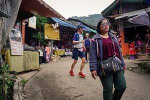 BIB: 
                            <button type="button" onclick="openModal(25304764)" class="btn btn-primary btn-sm float-right btn-popup" data-toggle="modal" data-target=".modal-high-quality">
                        <i class="fas fa-shopping-cart"></i> Add to Cart
                    </button>
                                            <button type="button" onclick="isThisMe(25304764, true)" class="btn btn-success btn-sm float-right btn-popup btn-isme hidden" data-toggle="tooltip" data-placement="bottom" title="นี่คือรูปของคุณใช่ไหม คลิกที่นี่เพื่อเอาเข้าอัลบั้ม">
                        <i class="fas fa-plus"></i> Add to album
                    </button>
                    <button type="button" onclick="isThisMe(25304764, false)" class="btn btn-warning btn-sm float-right btn-popup btn-isnotme hidden">
                        <i class="fas fa-ban"></i> Remove from album
                    </button>