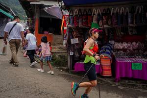 BIB: 
                            <button type="button" onclick="openModal(25304224)" class="btn btn-primary btn-sm float-right btn-popup" data-toggle="modal" data-target=".modal-high-quality">
                        <i class="fas fa-shopping-cart"></i> Add to Cart
                    </button>
                                            <button type="button" onclick="isThisMe(25304224, true)" class="btn btn-success btn-sm float-right btn-popup btn-isme hidden" data-toggle="tooltip" data-placement="bottom" title="นี่คือรูปของคุณใช่ไหม คลิกที่นี่เพื่อเอาเข้าอัลบั้ม">
                        <i class="fas fa-plus"></i> Add to album
                    </button>
                    <button type="button" onclick="isThisMe(25304224, false)" class="btn btn-warning btn-sm float-right btn-popup btn-isnotme hidden">
                        <i class="fas fa-ban"></i> Remove from album
                    </button>