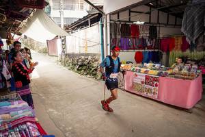 BIB: 
                            <button type="button" onclick="openModal(25302199)" class="btn btn-primary btn-sm float-right btn-popup" data-toggle="modal" data-target=".modal-high-quality">
                        <i class="fas fa-shopping-cart"></i> Add to Cart
                    </button>
                                            <button type="button" onclick="isThisMe(25302199, true)" class="btn btn-success btn-sm float-right btn-popup btn-isme hidden" data-toggle="tooltip" data-placement="bottom" title="นี่คือรูปของคุณใช่ไหม คลิกที่นี่เพื่อเอาเข้าอัลบั้ม">
                        <i class="fas fa-plus"></i> Add to album
                    </button>
                    <button type="button" onclick="isThisMe(25302199, false)" class="btn btn-warning btn-sm float-right btn-popup btn-isnotme hidden">
                        <i class="fas fa-ban"></i> Remove from album
                    </button>