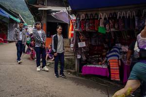 BIB: 
                            <button type="button" onclick="openModal(25303838)" class="btn btn-primary btn-sm float-right btn-popup" data-toggle="modal" data-target=".modal-high-quality">
                        <i class="fas fa-shopping-cart"></i> Add to Cart
                    </button>
                                            <button type="button" onclick="isThisMe(25303838, true)" class="btn btn-success btn-sm float-right btn-popup btn-isme hidden" data-toggle="tooltip" data-placement="bottom" title="นี่คือรูปของคุณใช่ไหม คลิกที่นี่เพื่อเอาเข้าอัลบั้ม">
                        <i class="fas fa-plus"></i> Add to album
                    </button>
                    <button type="button" onclick="isThisMe(25303838, false)" class="btn btn-warning btn-sm float-right btn-popup btn-isnotme hidden">
                        <i class="fas fa-ban"></i> Remove from album
                    </button>