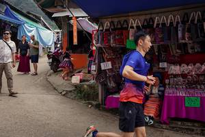 BIB: 
                            <button type="button" onclick="openModal(25309962)" class="btn btn-primary btn-sm float-right btn-popup" data-toggle="modal" data-target=".modal-high-quality">
                        <i class="fas fa-shopping-cart"></i> Add to Cart
                    </button>
                                            <button type="button" onclick="isThisMe(25309962, true)" class="btn btn-success btn-sm float-right btn-popup btn-isme hidden" data-toggle="tooltip" data-placement="bottom" title="นี่คือรูปของคุณใช่ไหม คลิกที่นี่เพื่อเอาเข้าอัลบั้ม">
                        <i class="fas fa-plus"></i> Add to album
                    </button>
                    <button type="button" onclick="isThisMe(25309962, false)" class="btn btn-warning btn-sm float-right btn-popup btn-isnotme hidden">
                        <i class="fas fa-ban"></i> Remove from album
                    </button>