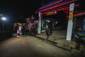 BIB: 
                            <button type="button" onclick="openModal(25305684)" class="btn btn-primary btn-sm float-right btn-popup" data-toggle="modal" data-target=".modal-high-quality">
                        <i class="fas fa-shopping-cart"></i> Add to Cart
                    </button>
                                            <button type="button" onclick="isThisMe(25305684, true)" class="btn btn-success btn-sm float-right btn-popup btn-isme hidden" data-toggle="tooltip" data-placement="bottom" title="นี่คือรูปของคุณใช่ไหม คลิกที่นี่เพื่อเอาเข้าอัลบั้ม">
                        <i class="fas fa-plus"></i> Add to album
                    </button>
                    <button type="button" onclick="isThisMe(25305684, false)" class="btn btn-warning btn-sm float-right btn-popup btn-isnotme hidden">
                        <i class="fas fa-ban"></i> Remove from album
                    </button>