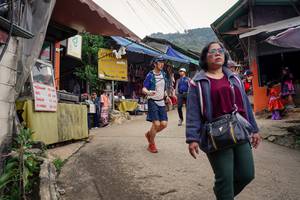 BIB: 
                            <button type="button" onclick="openModal(25304758)" class="btn btn-primary btn-sm float-right btn-popup" data-toggle="modal" data-target=".modal-high-quality">
                        <i class="fas fa-shopping-cart"></i> Add to Cart
                    </button>
                                            <button type="button" onclick="isThisMe(25304758, true)" class="btn btn-success btn-sm float-right btn-popup btn-isme hidden" data-toggle="tooltip" data-placement="bottom" title="นี่คือรูปของคุณใช่ไหม คลิกที่นี่เพื่อเอาเข้าอัลบั้ม">
                        <i class="fas fa-plus"></i> Add to album
                    </button>
                    <button type="button" onclick="isThisMe(25304758, false)" class="btn btn-warning btn-sm float-right btn-popup btn-isnotme hidden">
                        <i class="fas fa-ban"></i> Remove from album
                    </button>