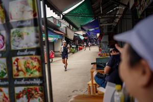 BIB: 
                            <button type="button" onclick="openModal(25306862)" class="btn btn-primary btn-sm float-right btn-popup" data-toggle="modal" data-target=".modal-high-quality">
                        <i class="fas fa-shopping-cart"></i> Add to Cart
                    </button>
                                            <button type="button" onclick="isThisMe(25306862, true)" class="btn btn-success btn-sm float-right btn-popup btn-isme hidden" data-toggle="tooltip" data-placement="bottom" title="นี่คือรูปของคุณใช่ไหม คลิกที่นี่เพื่อเอาเข้าอัลบั้ม">
                        <i class="fas fa-plus"></i> Add to album
                    </button>
                    <button type="button" onclick="isThisMe(25306862, false)" class="btn btn-warning btn-sm float-right btn-popup btn-isnotme hidden">
                        <i class="fas fa-ban"></i> Remove from album
                    </button>