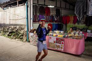 BIB: 
                            <button type="button" onclick="openModal(25310409)" class="btn btn-primary btn-sm float-right btn-popup" data-toggle="modal" data-target=".modal-high-quality">
                        <i class="fas fa-shopping-cart"></i> Add to Cart
                    </button>
                                            <button type="button" onclick="isThisMe(25310409, true)" class="btn btn-success btn-sm float-right btn-popup btn-isme hidden" data-toggle="tooltip" data-placement="bottom" title="นี่คือรูปของคุณใช่ไหม คลิกที่นี่เพื่อเอาเข้าอัลบั้ม">
                        <i class="fas fa-plus"></i> Add to album
                    </button>
                    <button type="button" onclick="isThisMe(25310409, false)" class="btn btn-warning btn-sm float-right btn-popup btn-isnotme hidden">
                        <i class="fas fa-ban"></i> Remove from album
                    </button>