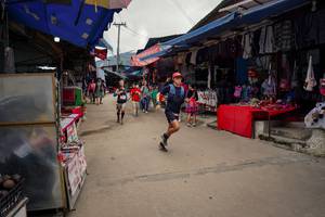 BIB: 
                            <button type="button" onclick="openModal(25305330)" class="btn btn-primary btn-sm float-right btn-popup" data-toggle="modal" data-target=".modal-high-quality">
                        <i class="fas fa-shopping-cart"></i> Add to Cart
                    </button>
                                            <button type="button" onclick="isThisMe(25305330, true)" class="btn btn-success btn-sm float-right btn-popup btn-isme hidden" data-toggle="tooltip" data-placement="bottom" title="นี่คือรูปของคุณใช่ไหม คลิกที่นี่เพื่อเอาเข้าอัลบั้ม">
                        <i class="fas fa-plus"></i> Add to album
                    </button>
                    <button type="button" onclick="isThisMe(25305330, false)" class="btn btn-warning btn-sm float-right btn-popup btn-isnotme hidden">
                        <i class="fas fa-ban"></i> Remove from album
                    </button>