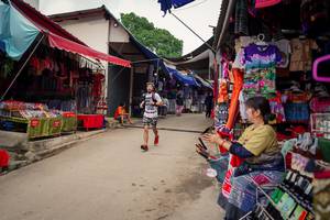 BIB: 
                            <button type="button" onclick="openModal(25306713)" class="btn btn-primary btn-sm float-right btn-popup" data-toggle="modal" data-target=".modal-high-quality">
                        <i class="fas fa-shopping-cart"></i> Add to Cart
                    </button>
                                            <button type="button" onclick="isThisMe(25306713, true)" class="btn btn-success btn-sm float-right btn-popup btn-isme hidden" data-toggle="tooltip" data-placement="bottom" title="นี่คือรูปของคุณใช่ไหม คลิกที่นี่เพื่อเอาเข้าอัลบั้ม">
                        <i class="fas fa-plus"></i> Add to album
                    </button>
                    <button type="button" onclick="isThisMe(25306713, false)" class="btn btn-warning btn-sm float-right btn-popup btn-isnotme hidden">
                        <i class="fas fa-ban"></i> Remove from album
                    </button>