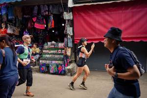 BIB: 
                            <button type="button" onclick="openModal(25307933)" class="btn btn-primary btn-sm float-right btn-popup" data-toggle="modal" data-target=".modal-high-quality">
                        <i class="fas fa-shopping-cart"></i> Add to Cart
                    </button>
                                            <button type="button" onclick="isThisMe(25307933, true)" class="btn btn-success btn-sm float-right btn-popup btn-isme hidden" data-toggle="tooltip" data-placement="bottom" title="นี่คือรูปของคุณใช่ไหม คลิกที่นี่เพื่อเอาเข้าอัลบั้ม">
                        <i class="fas fa-plus"></i> Add to album
                    </button>
                    <button type="button" onclick="isThisMe(25307933, false)" class="btn btn-warning btn-sm float-right btn-popup btn-isnotme hidden">
                        <i class="fas fa-ban"></i> Remove from album
                    </button>