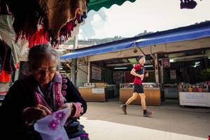 BIB: 
                            <button type="button" onclick="openModal(25303194)" class="btn btn-primary btn-sm float-right btn-popup" data-toggle="modal" data-target=".modal-high-quality">
                        <i class="fas fa-shopping-cart"></i> Add to Cart
                    </button>
                                            <button type="button" onclick="isThisMe(25303194, true)" class="btn btn-success btn-sm float-right btn-popup btn-isme hidden" data-toggle="tooltip" data-placement="bottom" title="นี่คือรูปของคุณใช่ไหม คลิกที่นี่เพื่อเอาเข้าอัลบั้ม">
                        <i class="fas fa-plus"></i> Add to album
                    </button>
                    <button type="button" onclick="isThisMe(25303194, false)" class="btn btn-warning btn-sm float-right btn-popup btn-isnotme hidden">
                        <i class="fas fa-ban"></i> Remove from album
                    </button>