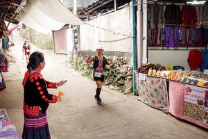 BIB: 
                            <button type="button" onclick="openModal(25302148)" class="btn btn-primary btn-sm float-right btn-popup" data-toggle="modal" data-target=".modal-high-quality">
                        <i class="fas fa-shopping-cart"></i> Add to Cart
                    </button>
                                            <button type="button" onclick="isThisMe(25302148, true)" class="btn btn-success btn-sm float-right btn-popup btn-isme hidden" data-toggle="tooltip" data-placement="bottom" title="นี่คือรูปของคุณใช่ไหม คลิกที่นี่เพื่อเอาเข้าอัลบั้ม">
                        <i class="fas fa-plus"></i> Add to album
                    </button>
                    <button type="button" onclick="isThisMe(25302148, false)" class="btn btn-warning btn-sm float-right btn-popup btn-isnotme hidden">
                        <i class="fas fa-ban"></i> Remove from album
                    </button>