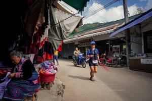 BIB: 
                            <button type="button" onclick="openModal(25303289)" class="btn btn-primary btn-sm float-right btn-popup" data-toggle="modal" data-target=".modal-high-quality">
                        <i class="fas fa-shopping-cart"></i> Add to Cart
                    </button>
                                            <button type="button" onclick="isThisMe(25303289, true)" class="btn btn-success btn-sm float-right btn-popup btn-isme hidden" data-toggle="tooltip" data-placement="bottom" title="นี่คือรูปของคุณใช่ไหม คลิกที่นี่เพื่อเอาเข้าอัลบั้ม">
                        <i class="fas fa-plus"></i> Add to album
                    </button>
                    <button type="button" onclick="isThisMe(25303289, false)" class="btn btn-warning btn-sm float-right btn-popup btn-isnotme hidden">
                        <i class="fas fa-ban"></i> Remove from album
                    </button>