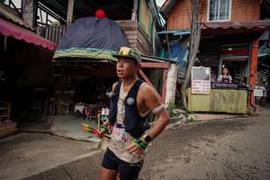 BIB: 
                            <button type="button" onclick="openModal(25302721)" class="btn btn-primary btn-sm float-right btn-popup" data-toggle="modal" data-target=".modal-high-quality">
                        <i class="fas fa-shopping-cart"></i> Add to Cart
                    </button>
                                            <button type="button" onclick="isThisMe(25302721, true)" class="btn btn-success btn-sm float-right btn-popup btn-isme hidden" data-toggle="tooltip" data-placement="bottom" title="นี่คือรูปของคุณใช่ไหม คลิกที่นี่เพื่อเอาเข้าอัลบั้ม">
                        <i class="fas fa-plus"></i> Add to album
                    </button>
                    <button type="button" onclick="isThisMe(25302721, false)" class="btn btn-warning btn-sm float-right btn-popup btn-isnotme hidden">
                        <i class="fas fa-ban"></i> Remove from album
                    </button>