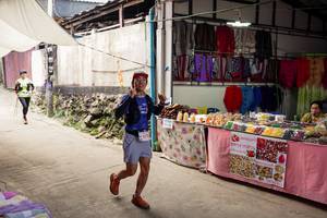 BIB: 
                            <button type="button" onclick="openModal(25310394)" class="btn btn-primary btn-sm float-right btn-popup" data-toggle="modal" data-target=".modal-high-quality">
                        <i class="fas fa-shopping-cart"></i> Add to Cart
                    </button>
                                            <button type="button" onclick="isThisMe(25310394, true)" class="btn btn-success btn-sm float-right btn-popup btn-isme hidden" data-toggle="tooltip" data-placement="bottom" title="นี่คือรูปของคุณใช่ไหม คลิกที่นี่เพื่อเอาเข้าอัลบั้ม">
                        <i class="fas fa-plus"></i> Add to album
                    </button>
                    <button type="button" onclick="isThisMe(25310394, false)" class="btn btn-warning btn-sm float-right btn-popup btn-isnotme hidden">
                        <i class="fas fa-ban"></i> Remove from album
                    </button>