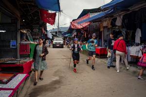 BIB: 
                            <button type="button" onclick="openModal(25305391)" class="btn btn-primary btn-sm float-right btn-popup" data-toggle="modal" data-target=".modal-high-quality">
                        <i class="fas fa-shopping-cart"></i> Add to Cart
                    </button>
                                            <button type="button" onclick="isThisMe(25305391, true)" class="btn btn-success btn-sm float-right btn-popup btn-isme hidden" data-toggle="tooltip" data-placement="bottom" title="นี่คือรูปของคุณใช่ไหม คลิกที่นี่เพื่อเอาเข้าอัลบั้ม">
                        <i class="fas fa-plus"></i> Add to album
                    </button>
                    <button type="button" onclick="isThisMe(25305391, false)" class="btn btn-warning btn-sm float-right btn-popup btn-isnotme hidden">
                        <i class="fas fa-ban"></i> Remove from album
                    </button>