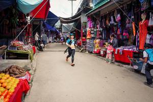 BIB: 
                            <button type="button" onclick="openModal(25303104)" class="btn btn-primary btn-sm float-right btn-popup" data-toggle="modal" data-target=".modal-high-quality">
                        <i class="fas fa-shopping-cart"></i> Add to Cart
                    </button>
                                            <button type="button" onclick="isThisMe(25303104, true)" class="btn btn-success btn-sm float-right btn-popup btn-isme hidden" data-toggle="tooltip" data-placement="bottom" title="นี่คือรูปของคุณใช่ไหม คลิกที่นี่เพื่อเอาเข้าอัลบั้ม">
                        <i class="fas fa-plus"></i> Add to album
                    </button>
                    <button type="button" onclick="isThisMe(25303104, false)" class="btn btn-warning btn-sm float-right btn-popup btn-isnotme hidden">
                        <i class="fas fa-ban"></i> Remove from album
                    </button>