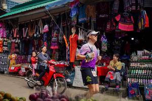 BIB: 
                            <button type="button" onclick="openModal(25308587)" class="btn btn-primary btn-sm float-right btn-popup" data-toggle="modal" data-target=".modal-high-quality">
                        <i class="fas fa-shopping-cart"></i> Add to Cart
                    </button>
                                            <button type="button" onclick="isThisMe(25308587, true)" class="btn btn-success btn-sm float-right btn-popup btn-isme hidden" data-toggle="tooltip" data-placement="bottom" title="นี่คือรูปของคุณใช่ไหม คลิกที่นี่เพื่อเอาเข้าอัลบั้ม">
                        <i class="fas fa-plus"></i> Add to album
                    </button>
                    <button type="button" onclick="isThisMe(25308587, false)" class="btn btn-warning btn-sm float-right btn-popup btn-isnotme hidden">
                        <i class="fas fa-ban"></i> Remove from album
                    </button>