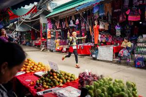 BIB: 
                            <button type="button" onclick="openModal(25308442)" class="btn btn-primary btn-sm float-right btn-popup" data-toggle="modal" data-target=".modal-high-quality">
                        <i class="fas fa-shopping-cart"></i> Add to Cart
                    </button>
                                            <button type="button" onclick="isThisMe(25308442, true)" class="btn btn-success btn-sm float-right btn-popup btn-isme hidden" data-toggle="tooltip" data-placement="bottom" title="นี่คือรูปของคุณใช่ไหม คลิกที่นี่เพื่อเอาเข้าอัลบั้ม">
                        <i class="fas fa-plus"></i> Add to album
                    </button>
                    <button type="button" onclick="isThisMe(25308442, false)" class="btn btn-warning btn-sm float-right btn-popup btn-isnotme hidden">
                        <i class="fas fa-ban"></i> Remove from album
                    </button>