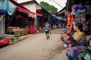 BIB: 
                            <button type="button" onclick="openModal(25306613)" class="btn btn-primary btn-sm float-right btn-popup" data-toggle="modal" data-target=".modal-high-quality">
                        <i class="fas fa-shopping-cart"></i> Add to Cart
                    </button>
                                            <button type="button" onclick="isThisMe(25306613, true)" class="btn btn-success btn-sm float-right btn-popup btn-isme hidden" data-toggle="tooltip" data-placement="bottom" title="นี่คือรูปของคุณใช่ไหม คลิกที่นี่เพื่อเอาเข้าอัลบั้ม">
                        <i class="fas fa-plus"></i> Add to album
                    </button>
                    <button type="button" onclick="isThisMe(25306613, false)" class="btn btn-warning btn-sm float-right btn-popup btn-isnotme hidden">
                        <i class="fas fa-ban"></i> Remove from album
                    </button>