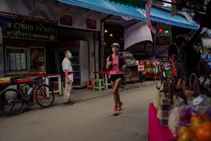 BIB: 
                            <button type="button" onclick="openModal(25305585)" class="btn btn-primary btn-sm float-right btn-popup" data-toggle="modal" data-target=".modal-high-quality">
                        <i class="fas fa-shopping-cart"></i> Add to Cart
                    </button>
                                            <button type="button" onclick="isThisMe(25305585, true)" class="btn btn-success btn-sm float-right btn-popup btn-isme hidden" data-toggle="tooltip" data-placement="bottom" title="นี่คือรูปของคุณใช่ไหม คลิกที่นี่เพื่อเอาเข้าอัลบั้ม">
                        <i class="fas fa-plus"></i> Add to album
                    </button>
                    <button type="button" onclick="isThisMe(25305585, false)" class="btn btn-warning btn-sm float-right btn-popup btn-isnotme hidden">
                        <i class="fas fa-ban"></i> Remove from album
                    </button>