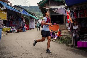 BIB: 
                            <button type="button" onclick="openModal(25303374)" class="btn btn-primary btn-sm float-right btn-popup" data-toggle="modal" data-target=".modal-high-quality">
                        <i class="fas fa-shopping-cart"></i> Add to Cart
                    </button>
                                            <button type="button" onclick="isThisMe(25303374, true)" class="btn btn-success btn-sm float-right btn-popup btn-isme hidden" data-toggle="tooltip" data-placement="bottom" title="นี่คือรูปของคุณใช่ไหม คลิกที่นี่เพื่อเอาเข้าอัลบั้ม">
                        <i class="fas fa-plus"></i> Add to album
                    </button>
                    <button type="button" onclick="isThisMe(25303374, false)" class="btn btn-warning btn-sm float-right btn-popup btn-isnotme hidden">
                        <i class="fas fa-ban"></i> Remove from album
                    </button>