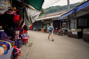 BIB: 
                            <button type="button" onclick="openModal(25307309)" class="btn btn-primary btn-sm float-right btn-popup" data-toggle="modal" data-target=".modal-high-quality">
                        <i class="fas fa-shopping-cart"></i> Add to Cart
                    </button>
                                            <button type="button" onclick="isThisMe(25307309, true)" class="btn btn-success btn-sm float-right btn-popup btn-isme hidden" data-toggle="tooltip" data-placement="bottom" title="นี่คือรูปของคุณใช่ไหม คลิกที่นี่เพื่อเอาเข้าอัลบั้ม">
                        <i class="fas fa-plus"></i> Add to album
                    </button>
                    <button type="button" onclick="isThisMe(25307309, false)" class="btn btn-warning btn-sm float-right btn-popup btn-isnotme hidden">
                        <i class="fas fa-ban"></i> Remove from album
                    </button>