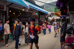 BIB: 
                            <button type="button" onclick="openModal(25306813)" class="btn btn-primary btn-sm float-right btn-popup" data-toggle="modal" data-target=".modal-high-quality">
                        <i class="fas fa-shopping-cart"></i> Add to Cart
                    </button>
                                            <button type="button" onclick="isThisMe(25306813, true)" class="btn btn-success btn-sm float-right btn-popup btn-isme hidden" data-toggle="tooltip" data-placement="bottom" title="นี่คือรูปของคุณใช่ไหม คลิกที่นี่เพื่อเอาเข้าอัลบั้ม">
                        <i class="fas fa-plus"></i> Add to album
                    </button>
                    <button type="button" onclick="isThisMe(25306813, false)" class="btn btn-warning btn-sm float-right btn-popup btn-isnotme hidden">
                        <i class="fas fa-ban"></i> Remove from album
                    </button>