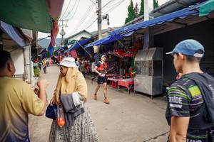 BIB: 
                            <button type="button" onclick="openModal(25305844)" class="btn btn-primary btn-sm float-right btn-popup" data-toggle="modal" data-target=".modal-high-quality">
                        <i class="fas fa-shopping-cart"></i> Add to Cart
                    </button>
                                            <button type="button" onclick="isThisMe(25305844, true)" class="btn btn-success btn-sm float-right btn-popup btn-isme hidden" data-toggle="tooltip" data-placement="bottom" title="นี่คือรูปของคุณใช่ไหม คลิกที่นี่เพื่อเอาเข้าอัลบั้ม">
                        <i class="fas fa-plus"></i> Add to album
                    </button>
                    <button type="button" onclick="isThisMe(25305844, false)" class="btn btn-warning btn-sm float-right btn-popup btn-isnotme hidden">
                        <i class="fas fa-ban"></i> Remove from album
                    </button>