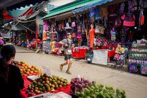 BIB: 
                            <button type="button" onclick="openModal(25308318)" class="btn btn-primary btn-sm float-right btn-popup" data-toggle="modal" data-target=".modal-high-quality">
                        <i class="fas fa-shopping-cart"></i> Add to Cart
                    </button>
                                            <button type="button" onclick="isThisMe(25308318, true)" class="btn btn-success btn-sm float-right btn-popup btn-isme hidden" data-toggle="tooltip" data-placement="bottom" title="นี่คือรูปของคุณใช่ไหม คลิกที่นี่เพื่อเอาเข้าอัลบั้ม">
                        <i class="fas fa-plus"></i> Add to album
                    </button>
                    <button type="button" onclick="isThisMe(25308318, false)" class="btn btn-warning btn-sm float-right btn-popup btn-isnotme hidden">
                        <i class="fas fa-ban"></i> Remove from album
                    </button>