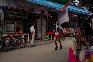 BIB: 
                            <button type="button" onclick="openModal(25305645)" class="btn btn-primary btn-sm float-right btn-popup" data-toggle="modal" data-target=".modal-high-quality">
                        <i class="fas fa-shopping-cart"></i> Add to Cart
                    </button>
                                            <button type="button" onclick="isThisMe(25305645, true)" class="btn btn-success btn-sm float-right btn-popup btn-isme hidden" data-toggle="tooltip" data-placement="bottom" title="นี่คือรูปของคุณใช่ไหม คลิกที่นี่เพื่อเอาเข้าอัลบั้ม">
                        <i class="fas fa-plus"></i> Add to album
                    </button>
                    <button type="button" onclick="isThisMe(25305645, false)" class="btn btn-warning btn-sm float-right btn-popup btn-isnotme hidden">
                        <i class="fas fa-ban"></i> Remove from album
                    </button>