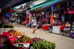 BIB: 
                            <button type="button" onclick="openModal(25307968)" class="btn btn-primary btn-sm float-right btn-popup" data-toggle="modal" data-target=".modal-high-quality">
                        <i class="fas fa-shopping-cart"></i> Add to Cart
                    </button>
                                            <button type="button" onclick="isThisMe(25307968, true)" class="btn btn-success btn-sm float-right btn-popup btn-isme hidden" data-toggle="tooltip" data-placement="bottom" title="นี่คือรูปของคุณใช่ไหม คลิกที่นี่เพื่อเอาเข้าอัลบั้ม">
                        <i class="fas fa-plus"></i> Add to album
                    </button>
                    <button type="button" onclick="isThisMe(25307968, false)" class="btn btn-warning btn-sm float-right btn-popup btn-isnotme hidden">
                        <i class="fas fa-ban"></i> Remove from album
                    </button>