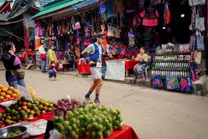 BIB: 
                            <button type="button" onclick="openModal(25308123)" class="btn btn-primary btn-sm float-right btn-popup" data-toggle="modal" data-target=".modal-high-quality">
                        <i class="fas fa-shopping-cart"></i> Add to Cart
                    </button>
                                            <button type="button" onclick="isThisMe(25308123, true)" class="btn btn-success btn-sm float-right btn-popup btn-isme hidden" data-toggle="tooltip" data-placement="bottom" title="นี่คือรูปของคุณใช่ไหม คลิกที่นี่เพื่อเอาเข้าอัลบั้ม">
                        <i class="fas fa-plus"></i> Add to album
                    </button>
                    <button type="button" onclick="isThisMe(25308123, false)" class="btn btn-warning btn-sm float-right btn-popup btn-isnotme hidden">
                        <i class="fas fa-ban"></i> Remove from album
                    </button>