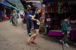 BIB: 
                            <button type="button" onclick="openModal(25303804)" class="btn btn-primary btn-sm float-right btn-popup" data-toggle="modal" data-target=".modal-high-quality">
                        <i class="fas fa-shopping-cart"></i> Add to Cart
                    </button>
                                            <button type="button" onclick="isThisMe(25303804, true)" class="btn btn-success btn-sm float-right btn-popup btn-isme hidden" data-toggle="tooltip" data-placement="bottom" title="นี่คือรูปของคุณใช่ไหม คลิกที่นี่เพื่อเอาเข้าอัลบั้ม">
                        <i class="fas fa-plus"></i> Add to album
                    </button>
                    <button type="button" onclick="isThisMe(25303804, false)" class="btn btn-warning btn-sm float-right btn-popup btn-isnotme hidden">
                        <i class="fas fa-ban"></i> Remove from album
                    </button>