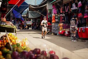 BIB: 
                            <button type="button" onclick="openModal(25308730)" class="btn btn-primary btn-sm float-right btn-popup" data-toggle="modal" data-target=".modal-high-quality">
                        <i class="fas fa-shopping-cart"></i> Add to Cart
                    </button>
                                            <button type="button" onclick="isThisMe(25308730, true)" class="btn btn-success btn-sm float-right btn-popup btn-isme hidden" data-toggle="tooltip" data-placement="bottom" title="นี่คือรูปของคุณใช่ไหม คลิกที่นี่เพื่อเอาเข้าอัลบั้ม">
                        <i class="fas fa-plus"></i> Add to album
                    </button>
                    <button type="button" onclick="isThisMe(25308730, false)" class="btn btn-warning btn-sm float-right btn-popup btn-isnotme hidden">
                        <i class="fas fa-ban"></i> Remove from album
                    </button>