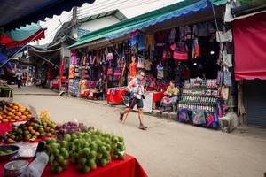 BIB: 
                            <button type="button" onclick="openModal(25307832)" class="btn btn-primary btn-sm float-right btn-popup" data-toggle="modal" data-target=".modal-high-quality">
                        <i class="fas fa-shopping-cart"></i> Add to Cart
                    </button>
                                            <button type="button" onclick="isThisMe(25307832, true)" class="btn btn-success btn-sm float-right btn-popup btn-isme hidden" data-toggle="tooltip" data-placement="bottom" title="นี่คือรูปของคุณใช่ไหม คลิกที่นี่เพื่อเอาเข้าอัลบั้ม">
                        <i class="fas fa-plus"></i> Add to album
                    </button>
                    <button type="button" onclick="isThisMe(25307832, false)" class="btn btn-warning btn-sm float-right btn-popup btn-isnotme hidden">
                        <i class="fas fa-ban"></i> Remove from album
                    </button>