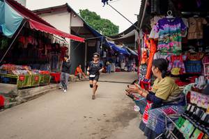 BIB: 
                            <button type="button" onclick="openModal(25306630)" class="btn btn-primary btn-sm float-right btn-popup" data-toggle="modal" data-target=".modal-high-quality">
                        <i class="fas fa-shopping-cart"></i> Add to Cart
                    </button>
                                            <button type="button" onclick="isThisMe(25306630, true)" class="btn btn-success btn-sm float-right btn-popup btn-isme hidden" data-toggle="tooltip" data-placement="bottom" title="นี่คือรูปของคุณใช่ไหม คลิกที่นี่เพื่อเอาเข้าอัลบั้ม">
                        <i class="fas fa-plus"></i> Add to album
                    </button>
                    <button type="button" onclick="isThisMe(25306630, false)" class="btn btn-warning btn-sm float-right btn-popup btn-isnotme hidden">
                        <i class="fas fa-ban"></i> Remove from album
                    </button>