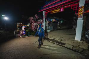 BIB: 
                            <button type="button" onclick="openModal(25305671)" class="btn btn-primary btn-sm float-right btn-popup" data-toggle="modal" data-target=".modal-high-quality">
                        <i class="fas fa-shopping-cart"></i> Add to Cart
                    </button>
                                            <button type="button" onclick="isThisMe(25305671, true)" class="btn btn-success btn-sm float-right btn-popup btn-isme hidden" data-toggle="tooltip" data-placement="bottom" title="นี่คือรูปของคุณใช่ไหม คลิกที่นี่เพื่อเอาเข้าอัลบั้ม">
                        <i class="fas fa-plus"></i> Add to album
                    </button>
                    <button type="button" onclick="isThisMe(25305671, false)" class="btn btn-warning btn-sm float-right btn-popup btn-isnotme hidden">
                        <i class="fas fa-ban"></i> Remove from album
                    </button>