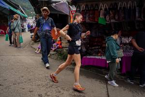 BIB: 
                            <button type="button" onclick="openModal(25303814)" class="btn btn-primary btn-sm float-right btn-popup" data-toggle="modal" data-target=".modal-high-quality">
                        <i class="fas fa-shopping-cart"></i> Add to Cart
                    </button>
                                            <button type="button" onclick="isThisMe(25303814, true)" class="btn btn-success btn-sm float-right btn-popup btn-isme hidden" data-toggle="tooltip" data-placement="bottom" title="นี่คือรูปของคุณใช่ไหม คลิกที่นี่เพื่อเอาเข้าอัลบั้ม">
                        <i class="fas fa-plus"></i> Add to album
                    </button>
                    <button type="button" onclick="isThisMe(25303814, false)" class="btn btn-warning btn-sm float-right btn-popup btn-isnotme hidden">
                        <i class="fas fa-ban"></i> Remove from album
                    </button>