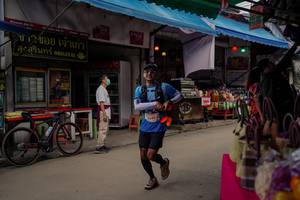 BIB: 
                            <button type="button" onclick="openModal(25305622)" class="btn btn-primary btn-sm float-right btn-popup" data-toggle="modal" data-target=".modal-high-quality">
                        <i class="fas fa-shopping-cart"></i> Add to Cart
                    </button>
                                            <button type="button" onclick="isThisMe(25305622, true)" class="btn btn-success btn-sm float-right btn-popup btn-isme hidden" data-toggle="tooltip" data-placement="bottom" title="นี่คือรูปของคุณใช่ไหม คลิกที่นี่เพื่อเอาเข้าอัลบั้ม">
                        <i class="fas fa-plus"></i> Add to album
                    </button>
                    <button type="button" onclick="isThisMe(25305622, false)" class="btn btn-warning btn-sm float-right btn-popup btn-isnotme hidden">
                        <i class="fas fa-ban"></i> Remove from album
                    </button>