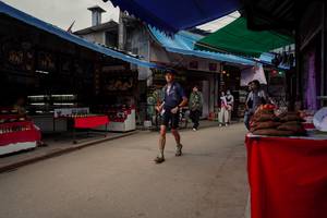 BIB: 
                            <button type="button" onclick="openModal(25305544)" class="btn btn-primary btn-sm float-right btn-popup" data-toggle="modal" data-target=".modal-high-quality">
                        <i class="fas fa-shopping-cart"></i> Add to Cart
                    </button>
                                            <button type="button" onclick="isThisMe(25305544, true)" class="btn btn-success btn-sm float-right btn-popup btn-isme hidden" data-toggle="tooltip" data-placement="bottom" title="นี่คือรูปของคุณใช่ไหม คลิกที่นี่เพื่อเอาเข้าอัลบั้ม">
                        <i class="fas fa-plus"></i> Add to album
                    </button>
                    <button type="button" onclick="isThisMe(25305544, false)" class="btn btn-warning btn-sm float-right btn-popup btn-isnotme hidden">
                        <i class="fas fa-ban"></i> Remove from album
                    </button>