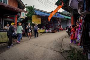 BIB: 
                            <button type="button" onclick="openModal(25302269)" class="btn btn-primary btn-sm float-right btn-popup" data-toggle="modal" data-target=".modal-high-quality">
                        <i class="fas fa-shopping-cart"></i> Add to Cart
                    </button>
                                            <button type="button" onclick="isThisMe(25302269, true)" class="btn btn-success btn-sm float-right btn-popup btn-isme hidden" data-toggle="tooltip" data-placement="bottom" title="นี่คือรูปของคุณใช่ไหม คลิกที่นี่เพื่อเอาเข้าอัลบั้ม">
                        <i class="fas fa-plus"></i> Add to album
                    </button>
                    <button type="button" onclick="isThisMe(25302269, false)" class="btn btn-warning btn-sm float-right btn-popup btn-isnotme hidden">
                        <i class="fas fa-ban"></i> Remove from album
                    </button>