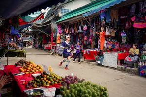 BIB: 
                            <button type="button" onclick="openModal(25307993)" class="btn btn-primary btn-sm float-right btn-popup" data-toggle="modal" data-target=".modal-high-quality">
                        <i class="fas fa-shopping-cart"></i> Add to Cart
                    </button>
                                            <button type="button" onclick="isThisMe(25307993, true)" class="btn btn-success btn-sm float-right btn-popup btn-isme hidden" data-toggle="tooltip" data-placement="bottom" title="นี่คือรูปของคุณใช่ไหม คลิกที่นี่เพื่อเอาเข้าอัลบั้ม">
                        <i class="fas fa-plus"></i> Add to album
                    </button>
                    <button type="button" onclick="isThisMe(25307993, false)" class="btn btn-warning btn-sm float-right btn-popup btn-isnotme hidden">
                        <i class="fas fa-ban"></i> Remove from album
                    </button>