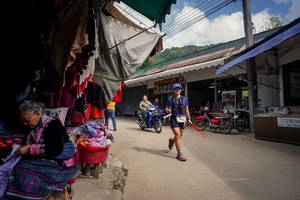 BIB: 
                            <button type="button" onclick="openModal(25303286)" class="btn btn-primary btn-sm float-right btn-popup" data-toggle="modal" data-target=".modal-high-quality">
                        <i class="fas fa-shopping-cart"></i> Add to Cart
                    </button>
                                            <button type="button" onclick="isThisMe(25303286, true)" class="btn btn-success btn-sm float-right btn-popup btn-isme hidden" data-toggle="tooltip" data-placement="bottom" title="นี่คือรูปของคุณใช่ไหม คลิกที่นี่เพื่อเอาเข้าอัลบั้ม">
                        <i class="fas fa-plus"></i> Add to album
                    </button>
                    <button type="button" onclick="isThisMe(25303286, false)" class="btn btn-warning btn-sm float-right btn-popup btn-isnotme hidden">
                        <i class="fas fa-ban"></i> Remove from album
                    </button>