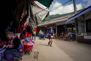 BIB: 
                            <button type="button" onclick="openModal(25303272)" class="btn btn-primary btn-sm float-right btn-popup" data-toggle="modal" data-target=".modal-high-quality">
                        <i class="fas fa-shopping-cart"></i> Add to Cart
                    </button>
                                            <button type="button" onclick="isThisMe(25303272, true)" class="btn btn-success btn-sm float-right btn-popup btn-isme hidden" data-toggle="tooltip" data-placement="bottom" title="นี่คือรูปของคุณใช่ไหม คลิกที่นี่เพื่อเอาเข้าอัลบั้ม">
                        <i class="fas fa-plus"></i> Add to album
                    </button>
                    <button type="button" onclick="isThisMe(25303272, false)" class="btn btn-warning btn-sm float-right btn-popup btn-isnotme hidden">
                        <i class="fas fa-ban"></i> Remove from album
                    </button>