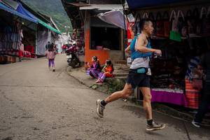 BIB: 
                            <button type="button" onclick="openModal(25303448)" class="btn btn-primary btn-sm float-right btn-popup" data-toggle="modal" data-target=".modal-high-quality">
                        <i class="fas fa-shopping-cart"></i> Add to Cart
                    </button>
                                            <button type="button" onclick="isThisMe(25303448, true)" class="btn btn-success btn-sm float-right btn-popup btn-isme hidden" data-toggle="tooltip" data-placement="bottom" title="นี่คือรูปของคุณใช่ไหม คลิกที่นี่เพื่อเอาเข้าอัลบั้ม">
                        <i class="fas fa-plus"></i> Add to album
                    </button>
                    <button type="button" onclick="isThisMe(25303448, false)" class="btn btn-warning btn-sm float-right btn-popup btn-isnotme hidden">
                        <i class="fas fa-ban"></i> Remove from album
                    </button>