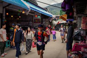 BIB: 
                            <button type="button" onclick="openModal(25306815)" class="btn btn-primary btn-sm float-right btn-popup" data-toggle="modal" data-target=".modal-high-quality">
                        <i class="fas fa-shopping-cart"></i> Add to Cart
                    </button>
                                            <button type="button" onclick="isThisMe(25306815, true)" class="btn btn-success btn-sm float-right btn-popup btn-isme hidden" data-toggle="tooltip" data-placement="bottom" title="นี่คือรูปของคุณใช่ไหม คลิกที่นี่เพื่อเอาเข้าอัลบั้ม">
                        <i class="fas fa-plus"></i> Add to album
                    </button>
                    <button type="button" onclick="isThisMe(25306815, false)" class="btn btn-warning btn-sm float-right btn-popup btn-isnotme hidden">
                        <i class="fas fa-ban"></i> Remove from album
                    </button>