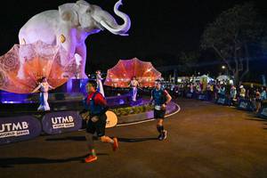 BIB: 
                            <button type="button" onclick="openModal(25775471)" class="btn btn-primary btn-sm float-right btn-popup" data-toggle="modal" data-target=".modal-high-quality">
                        <i class="fas fa-shopping-cart"></i> Add to Cart
                    </button>
                                            <button type="button" onclick="isThisMe(25775471, true)" class="btn btn-success btn-sm float-right btn-popup btn-isme hidden" data-toggle="tooltip" data-placement="bottom" title="นี่คือรูปของคุณใช่ไหม คลิกที่นี่เพื่อเอาเข้าอัลบั้ม">
                        <i class="fas fa-plus"></i> Add to album
                    </button>
                    <button type="button" onclick="isThisMe(25775471, false)" class="btn btn-warning btn-sm float-right btn-popup btn-isnotme hidden">
                        <i class="fas fa-ban"></i> Remove from album
                    </button>