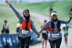 BIB: 
                            <button type="button" onclick="openModal(25779605)" class="btn btn-primary btn-sm float-right btn-popup" data-toggle="modal" data-target=".modal-high-quality">
                        <i class="fas fa-shopping-cart"></i> Add to Cart
                    </button>
                                            <button type="button" onclick="isThisMe(25779605, true)" class="btn btn-success btn-sm float-right btn-popup btn-isme hidden" data-toggle="tooltip" data-placement="bottom" title="นี่คือรูปของคุณใช่ไหม คลิกที่นี่เพื่อเอาเข้าอัลบั้ม">
                        <i class="fas fa-plus"></i> Add to album
                    </button>
                    <button type="button" onclick="isThisMe(25779605, false)" class="btn btn-warning btn-sm float-right btn-popup btn-isnotme hidden">
                        <i class="fas fa-ban"></i> Remove from album
                    </button>