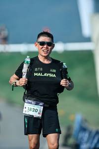 BIB: 
                            <button type="button" onclick="openModal(25798303)" class="btn btn-primary btn-sm float-right btn-popup" data-toggle="modal" data-target=".modal-high-quality">
                        <i class="fas fa-shopping-cart"></i> Add to Cart
                    </button>
                                            <button type="button" onclick="isThisMe(25798303, true)" class="btn btn-success btn-sm float-right btn-popup btn-isme hidden" data-toggle="tooltip" data-placement="bottom" title="นี่คือรูปของคุณใช่ไหม คลิกที่นี่เพื่อเอาเข้าอัลบั้ม">
                        <i class="fas fa-plus"></i> Add to album
                    </button>
                    <button type="button" onclick="isThisMe(25798303, false)" class="btn btn-warning btn-sm float-right btn-popup btn-isnotme hidden">
                        <i class="fas fa-ban"></i> Remove from album
                    </button>